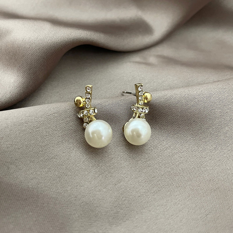 New Exquisite Honey Bee Pearl Earrings Fashion For Women