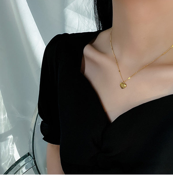 Love Heart Necklace Chokers Gold color for women